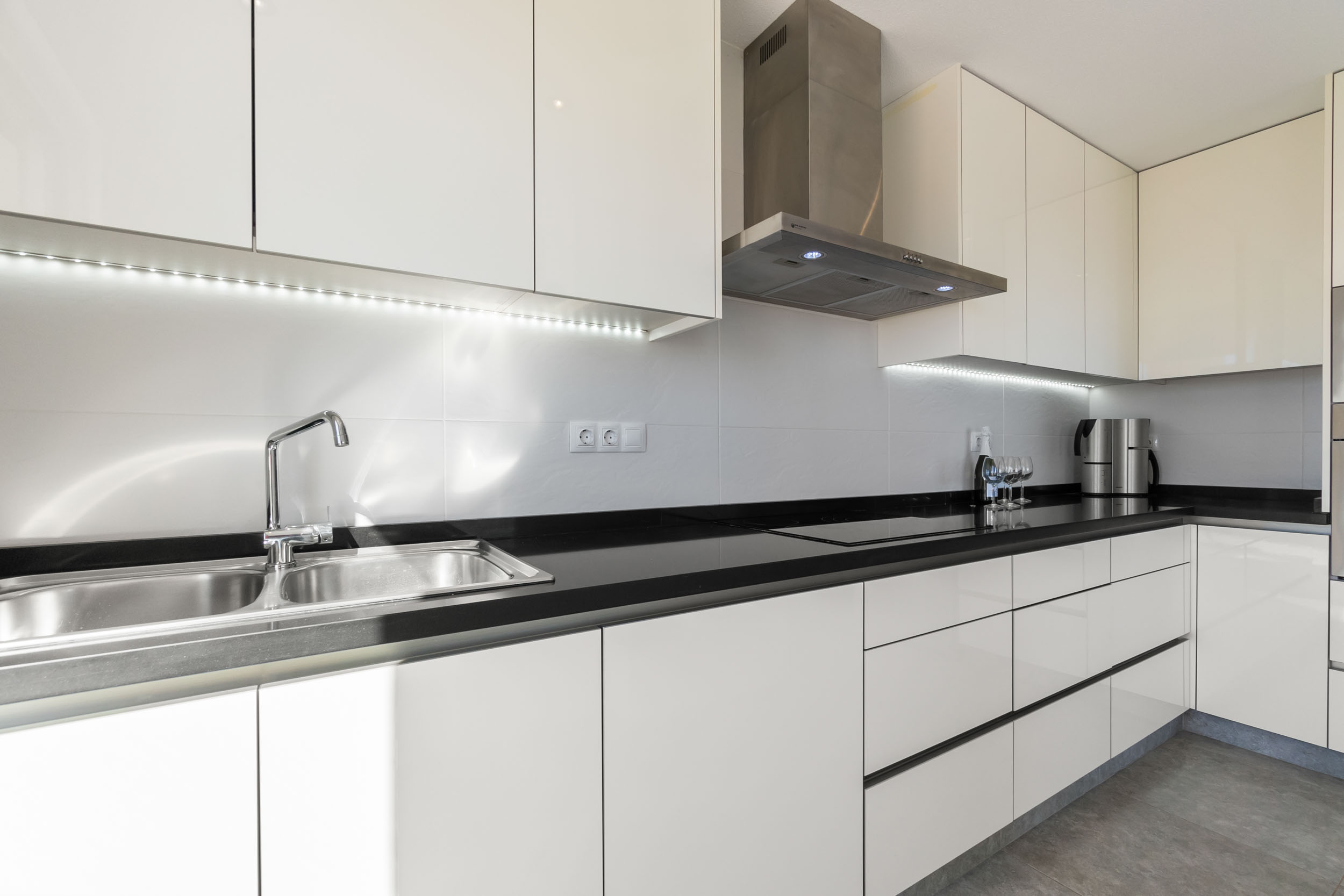 Kitchen and dining real estate photo